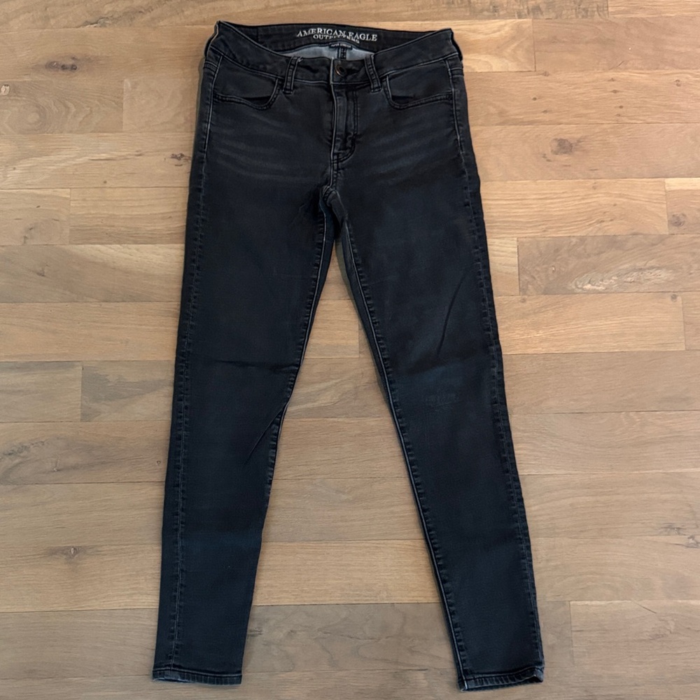 American Eagle faded black super stretch skinny jeans / jegging